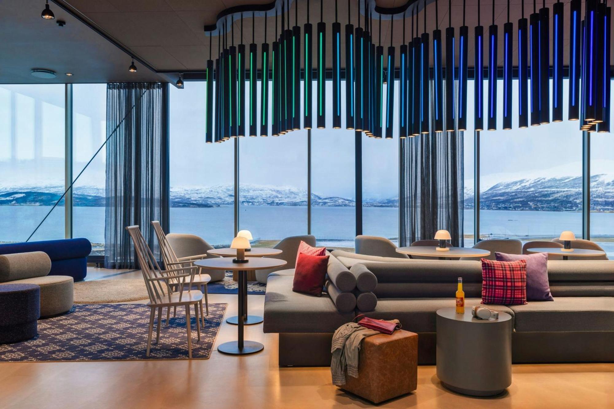 Moxy Tromso Hotel Ngoại thất bức ảnh