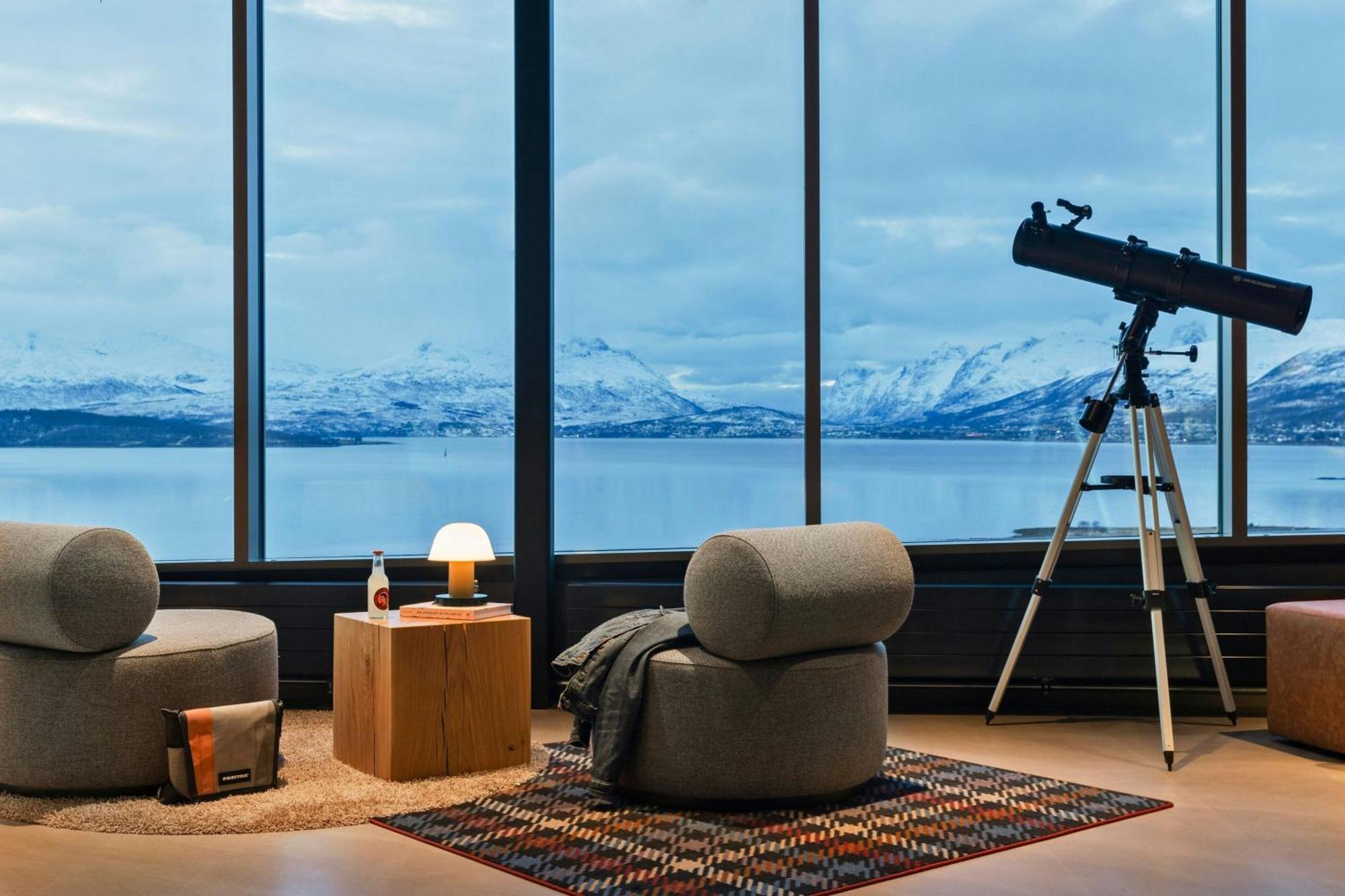 Moxy Tromso Hotel Ngoại thất bức ảnh