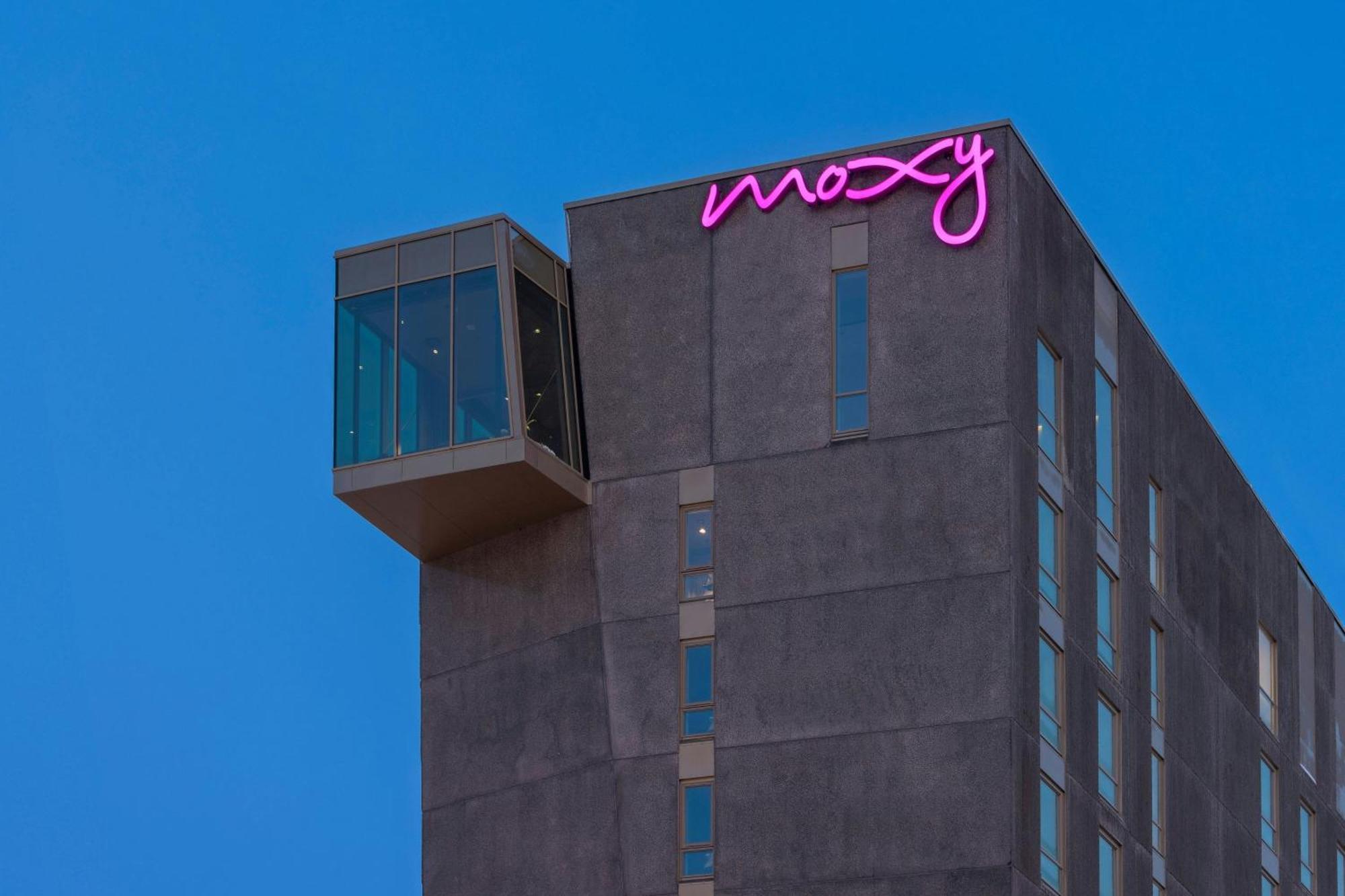 Moxy Tromso Hotel Ngoại thất bức ảnh